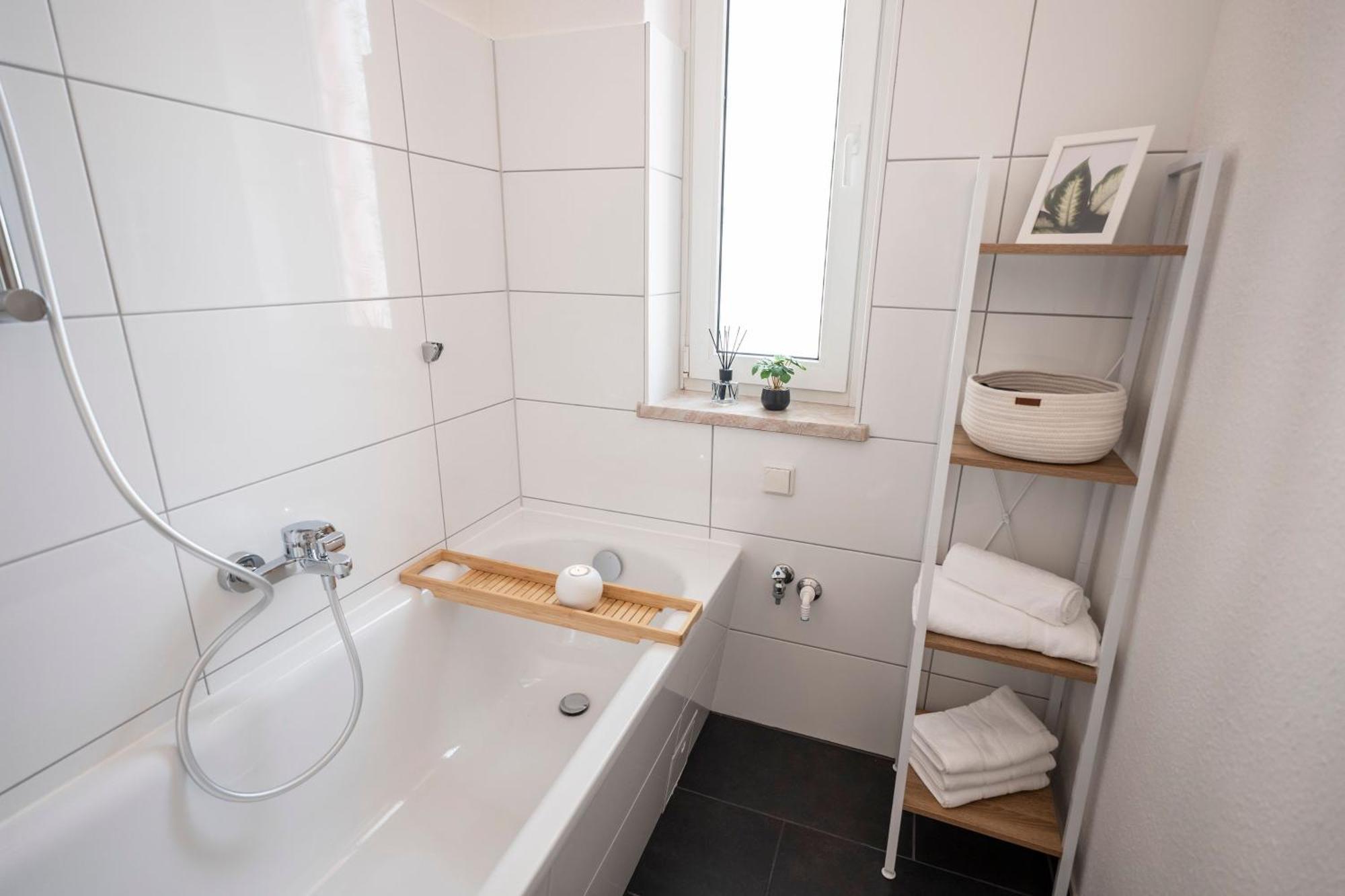 Loh9 - Das Apartment Im Citycenter - Parkplatz - Wlan - Aufzug Chemnitz Buitenkant foto